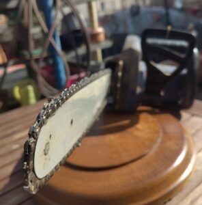 Kettensäge schärfen @ Villach-Sankt Andrä; beim ehem. GH. Schöffmann